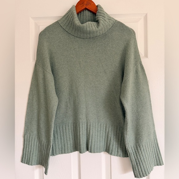 LC Lauren Conrad Mint Cowl Neck Sweater Women’s Size S - Picture 2 of 9